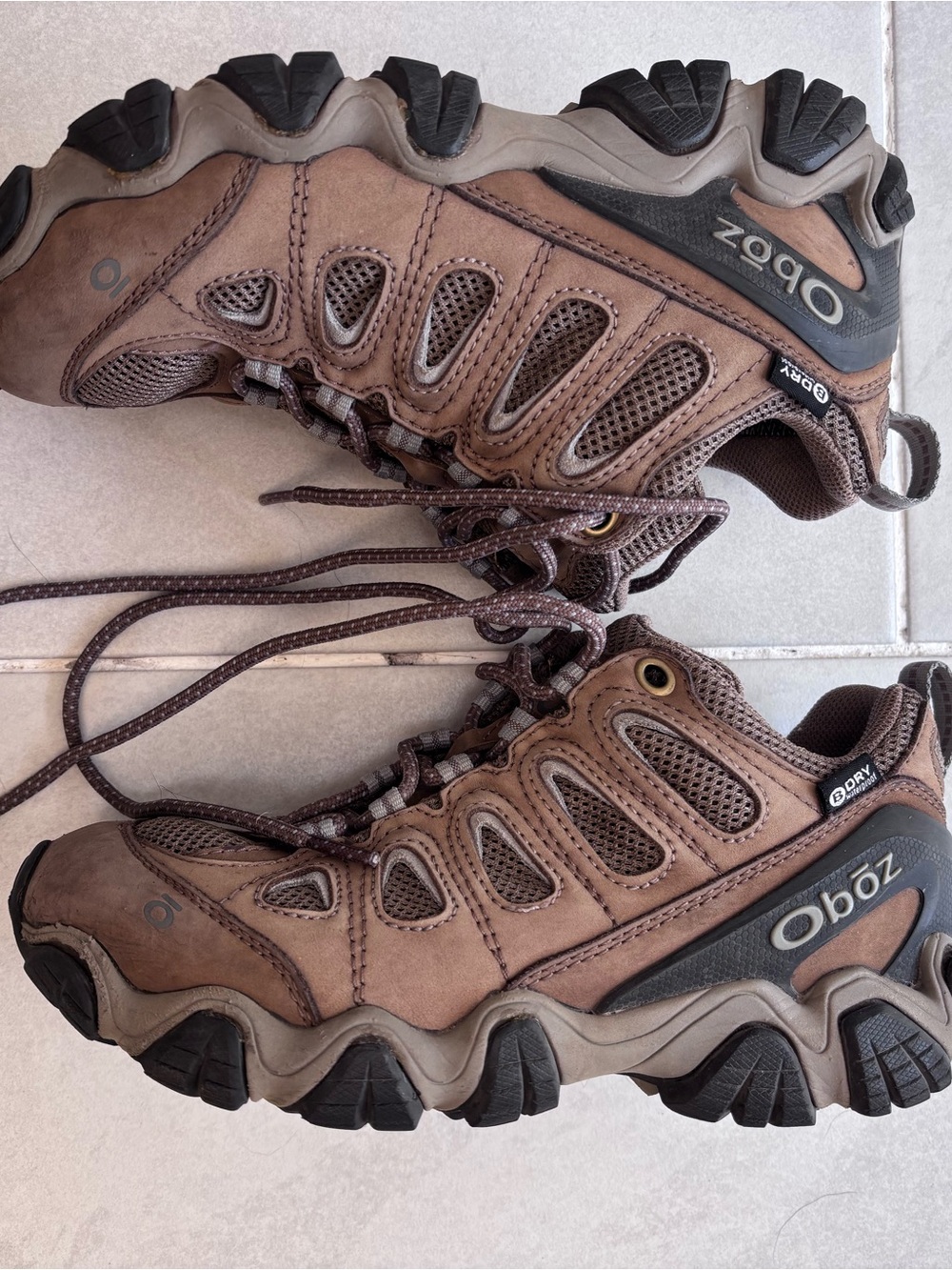 Oboz Sawtooth II Women's Brown Leather Waterproof Hiking Shoes